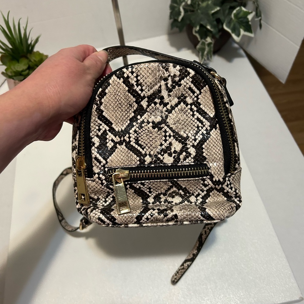 Stylish Snake Print Mini Backpack - image 2